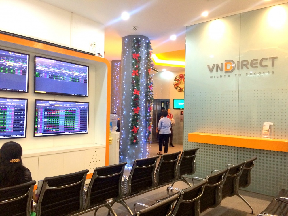 VNDirect HoSE cung cấp nhiều thông tin hữu ích cho nhà đầu tư
