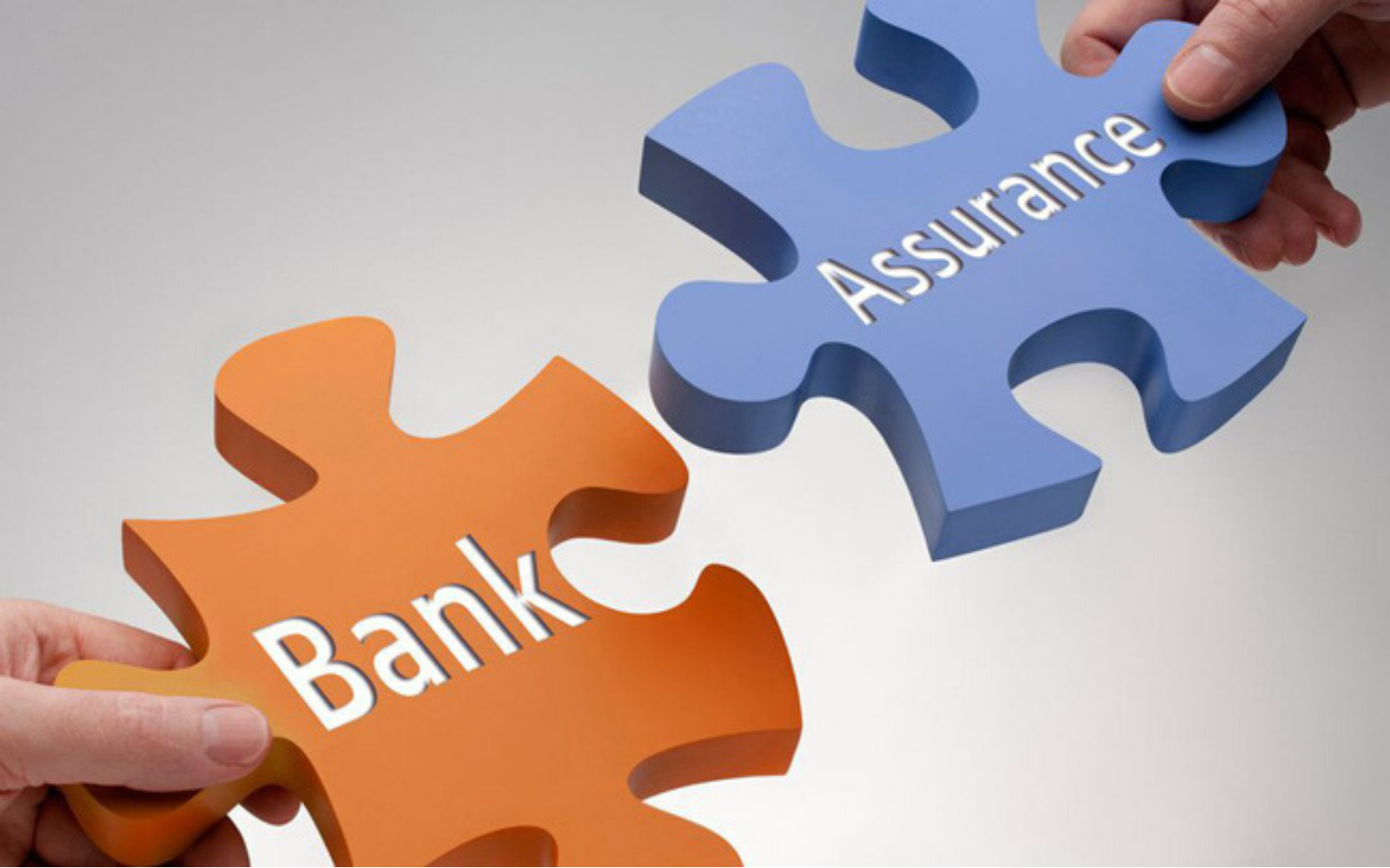 Có các hình thức mua bảo hiểm Manulife liên kết với ngân hàng nào? 