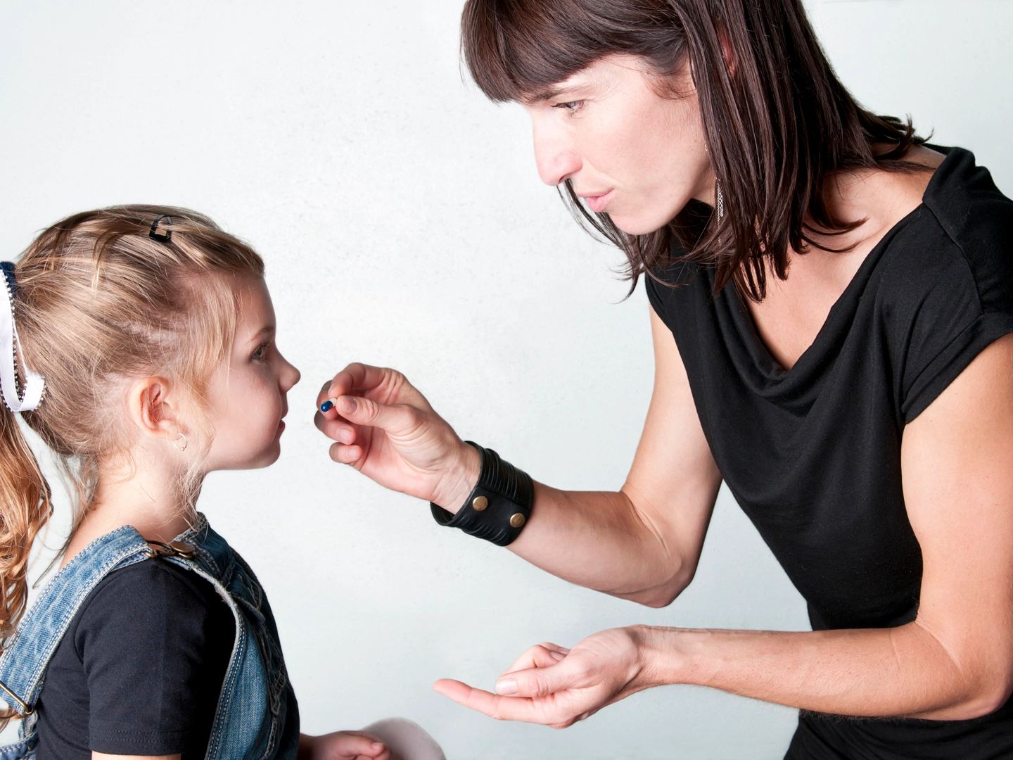 Cách điều trị tay chân miệng tại nhà cho trẻ
