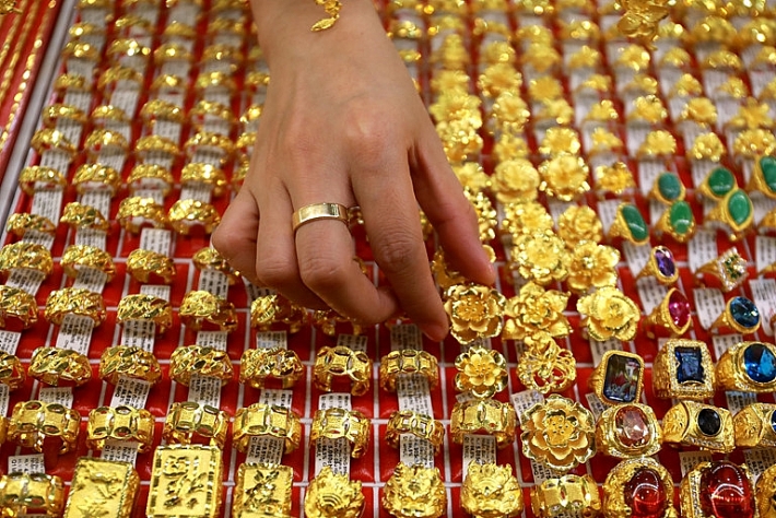 Có nên mua nhẫn vàng 24K để đeo không?