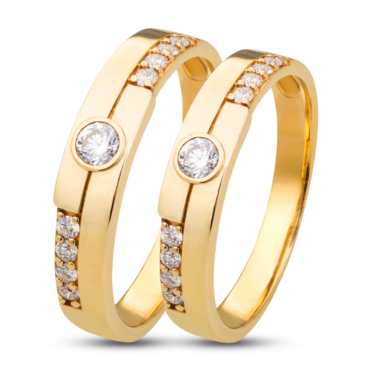 Nhẫn cưới vàng thiết kế có một viên đá chủ và nạm thêm đá xung quanh