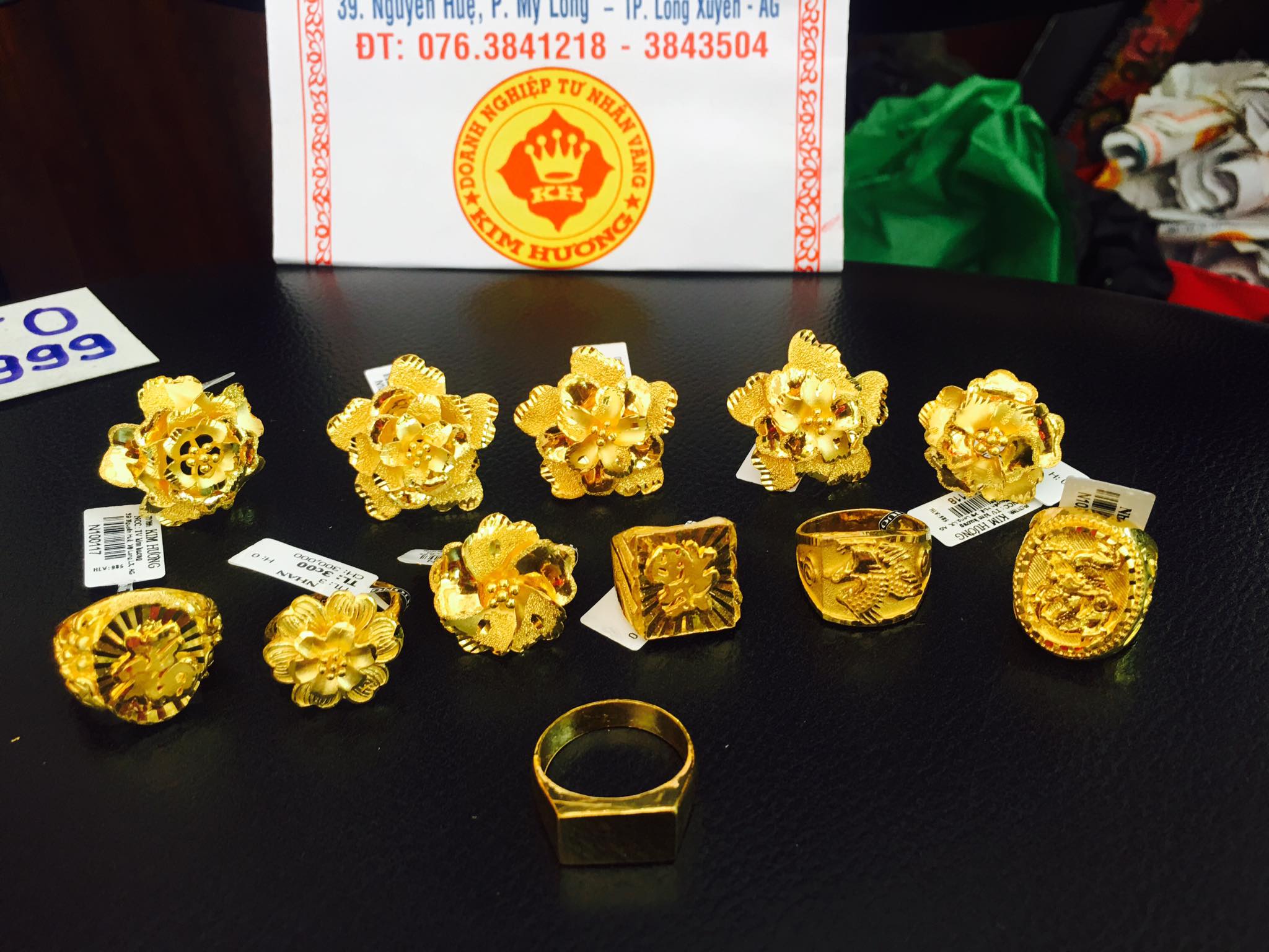 Sản phẩm vàng 18K-24K tại tiệm vàng Kim Hương
