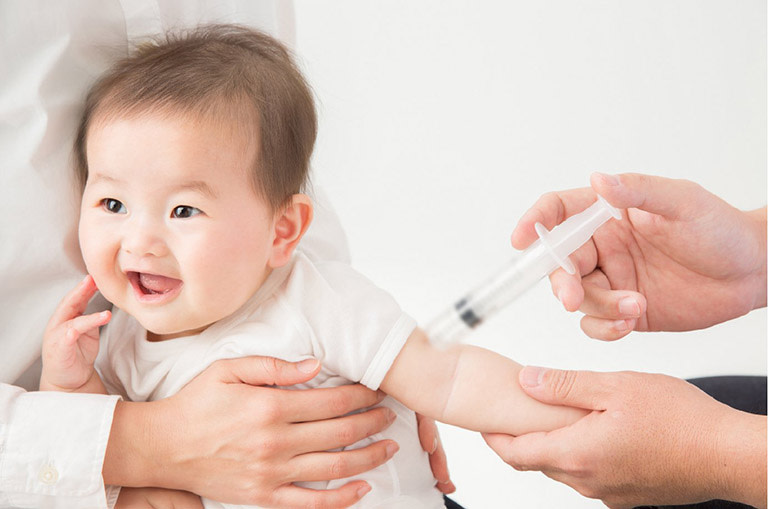 Chủ động tiêm ngừa vaccine các bệnh trẻ thường mắc