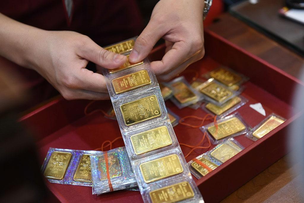 Các nhà đầu tư trong nước đã tìm đến vàng để phòng ngừa rủi ro